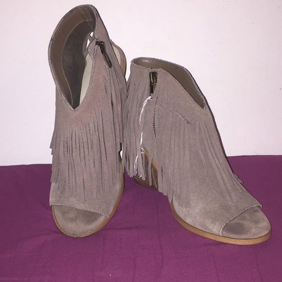 Steve Madden Booties - Picture 1 of 8
